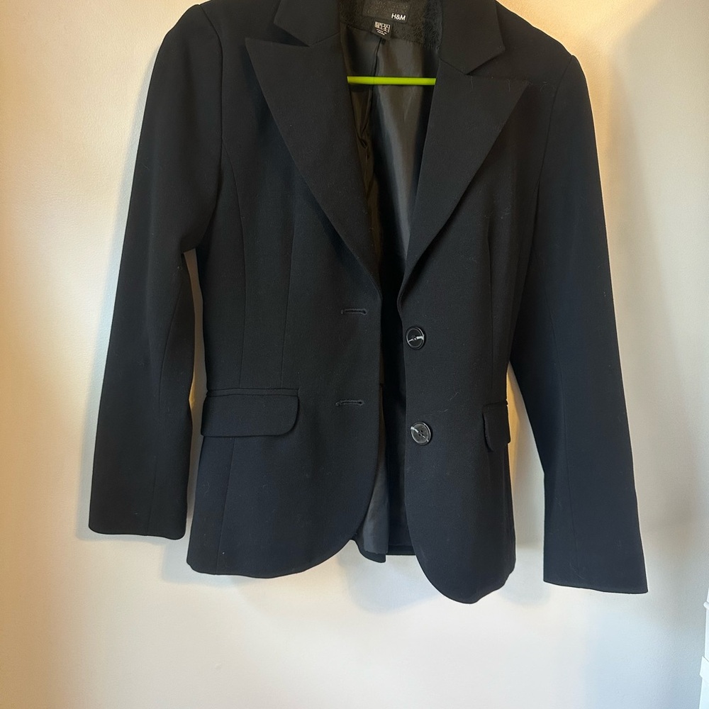 H&M suit jacket‎ size 4